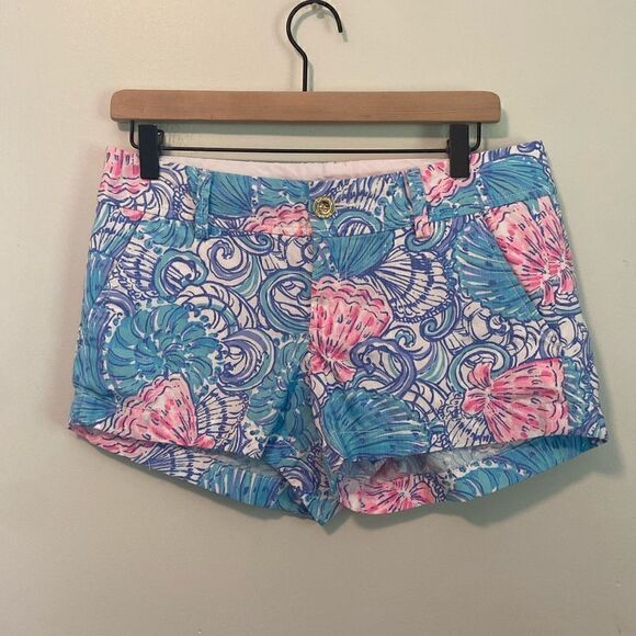 Lilly Pulitzer Pants - Lilly Pulitzer Blue Haven Raising Shell Walsh Shorts Size 4